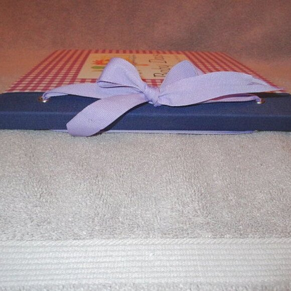 Baby Days Memory Record Book Boy Or Girl First Year Mom Keepsake Shower Gift - Picture 4 of 11